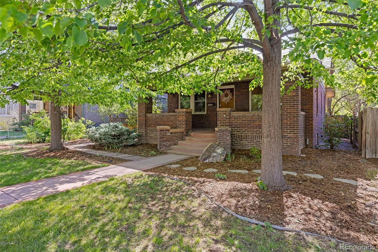 2257 Ivanhoe Street Denver CO 80207 MLS #REC4908552 05142026211734 1600 0