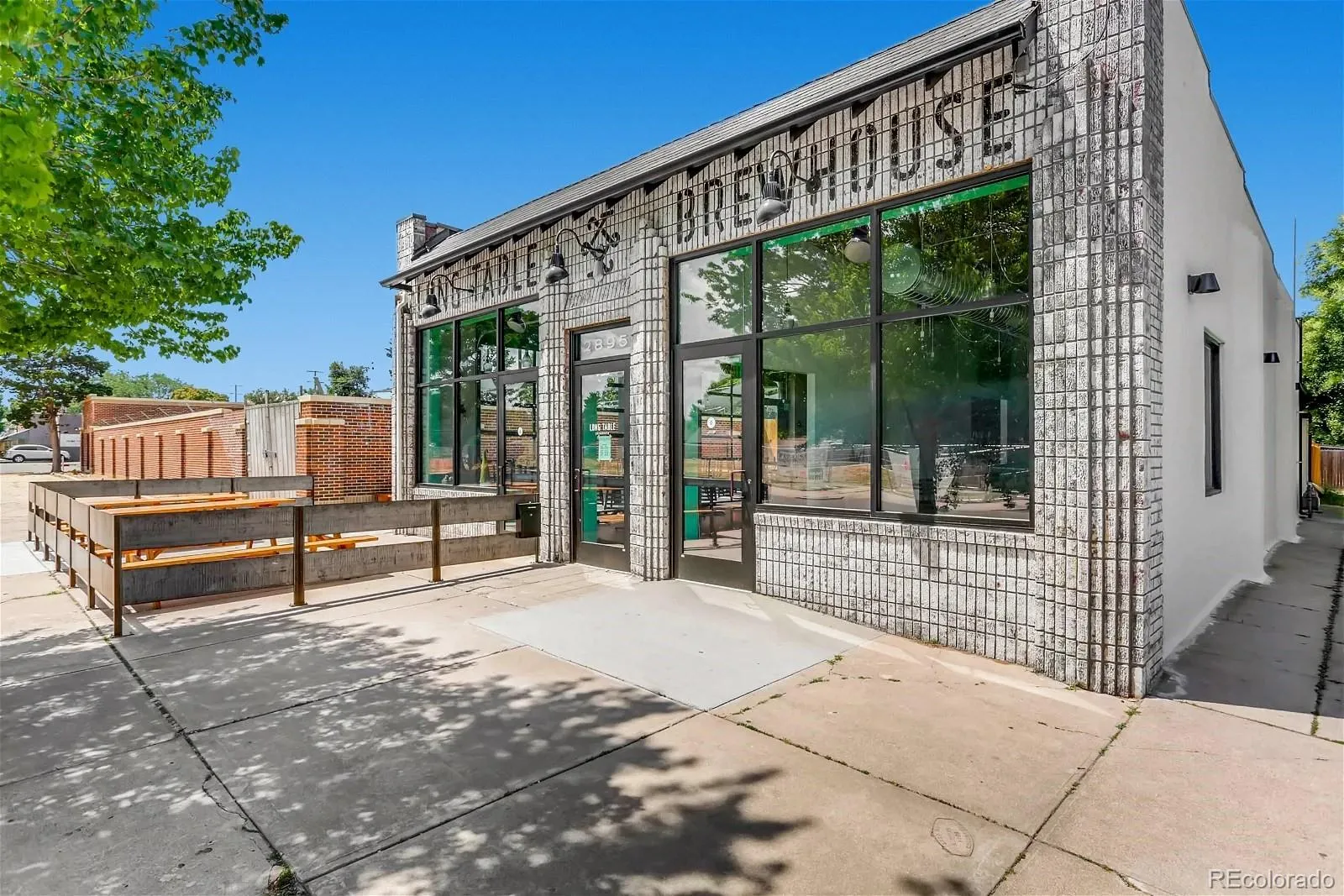 2257 Ivanhoe Street Denver CO 80207 MLS #REC4908552 05142026211734 1600 32