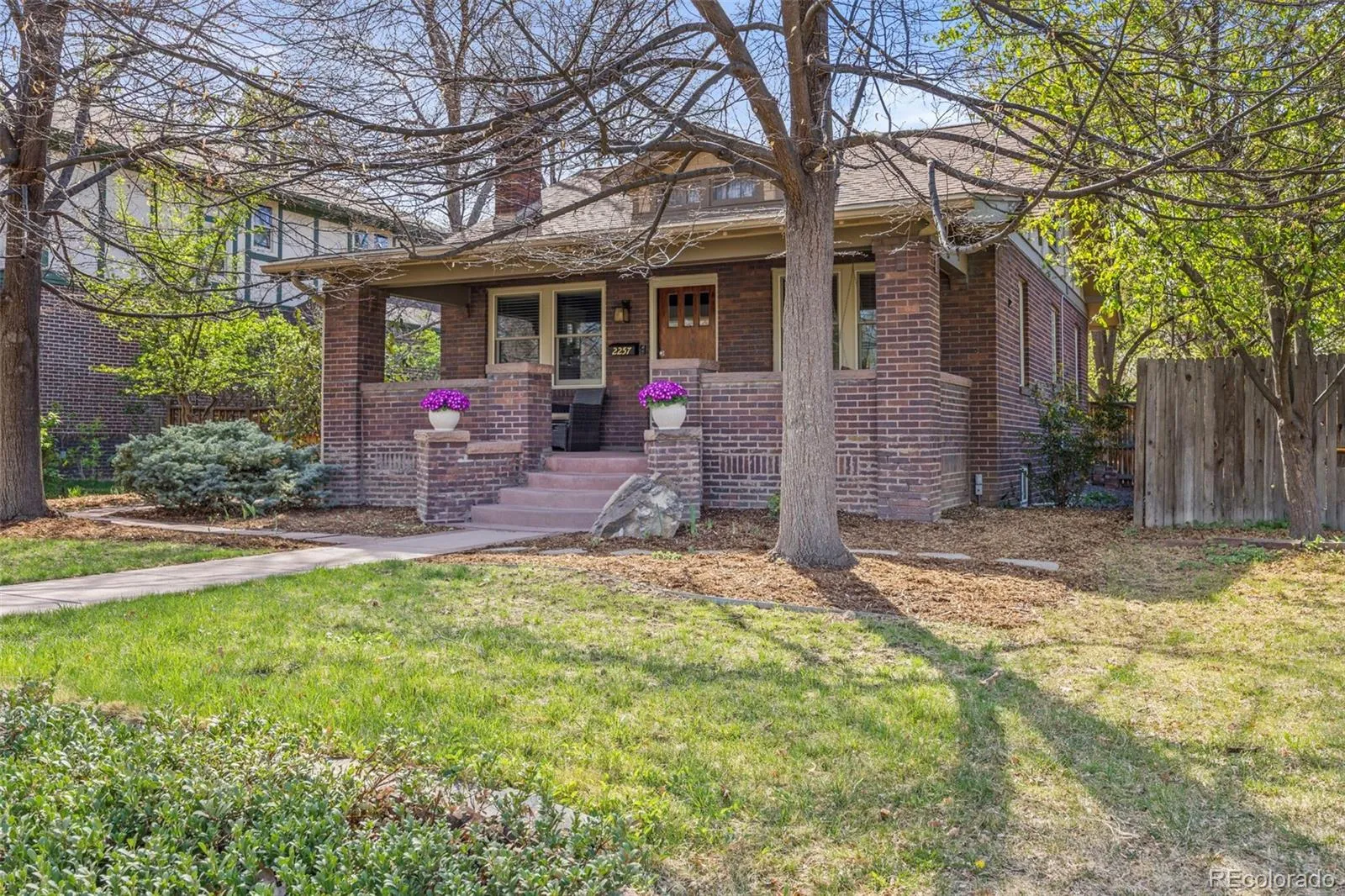 2257 Ivanhoe Street Denver CO 80207 MLS #REC4908552 05142026211734 1600 47