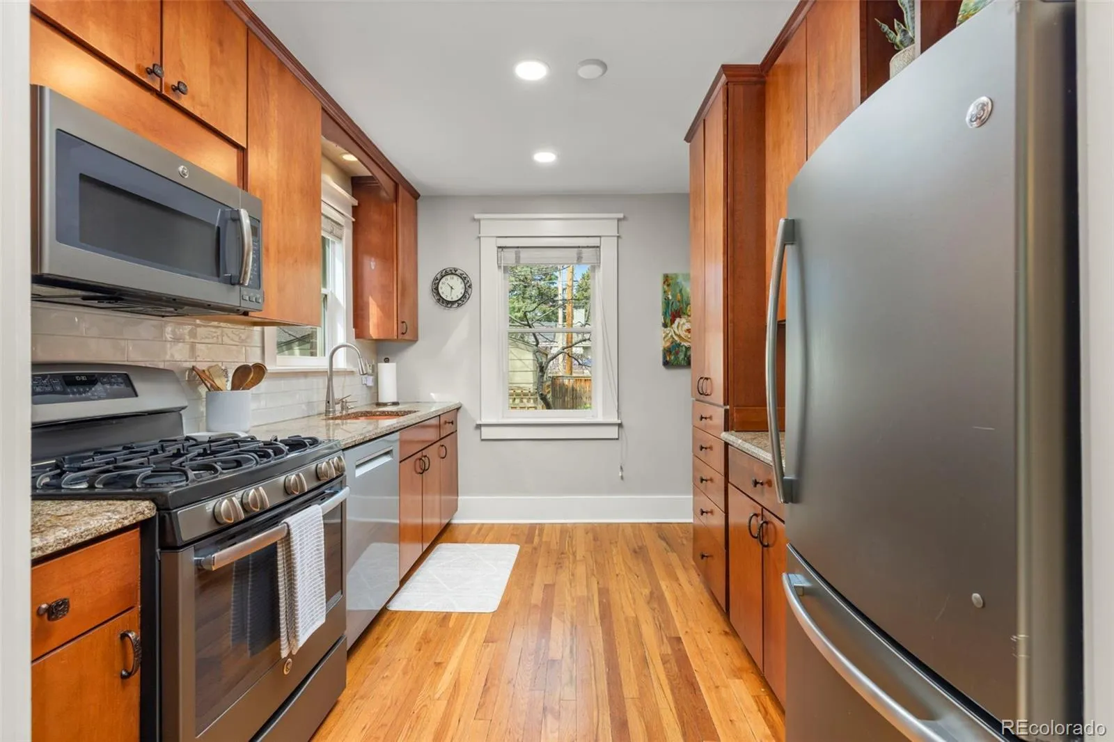 2257 Ivanhoe Street Denver CO 80207 MLS #REC4908552 05142026211734 1600 6