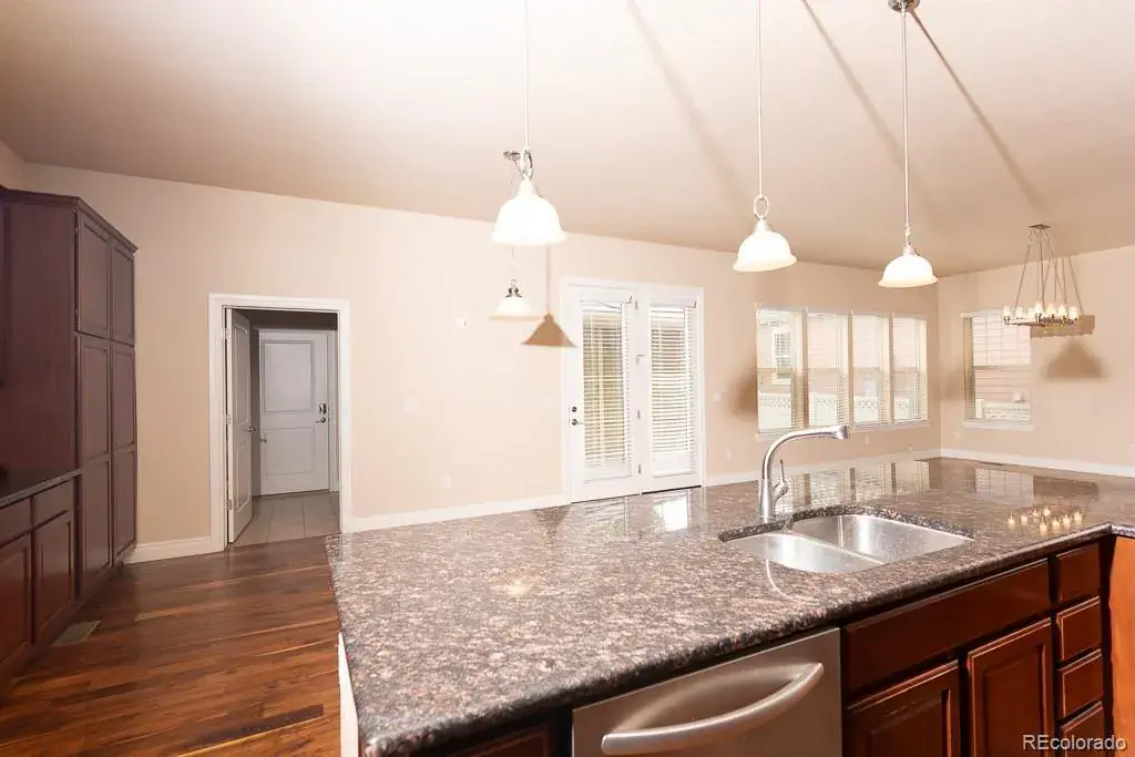 10132025010415 1024 10