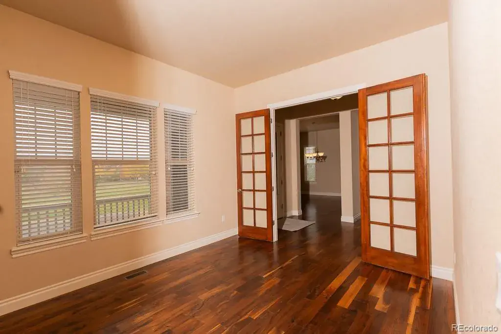 10132025010415 1024 13