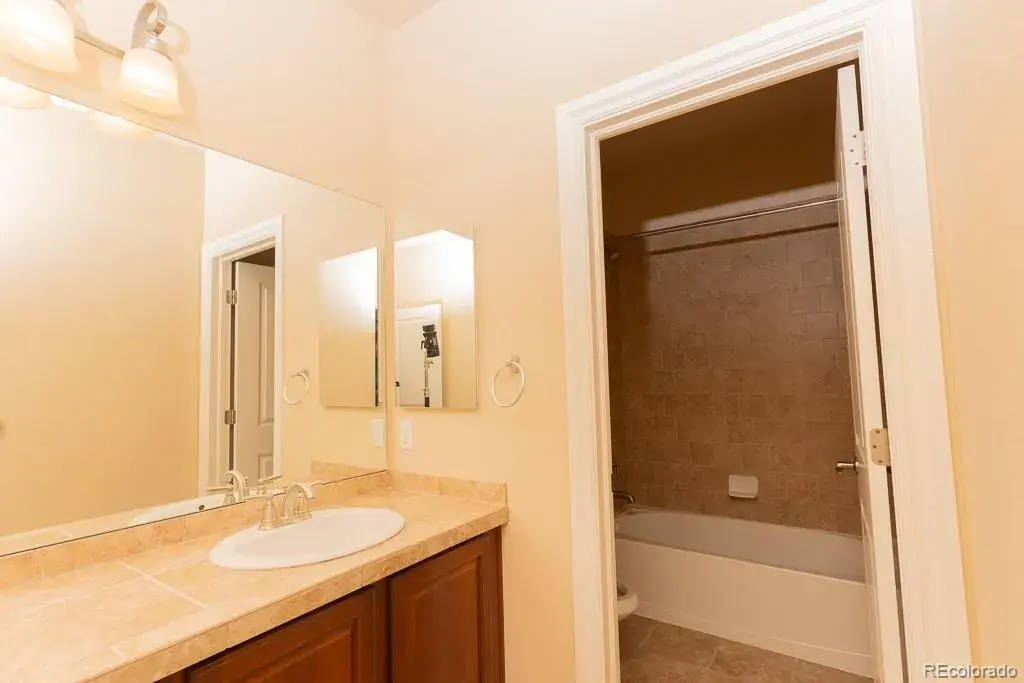 10132025010415 1024 32