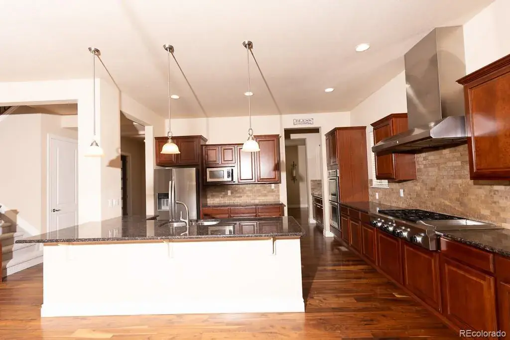 10132025010415 1024 9