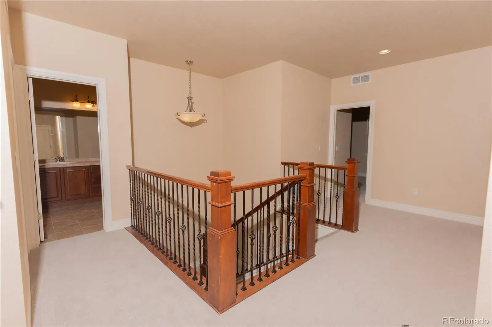 10132025010415 1600 21