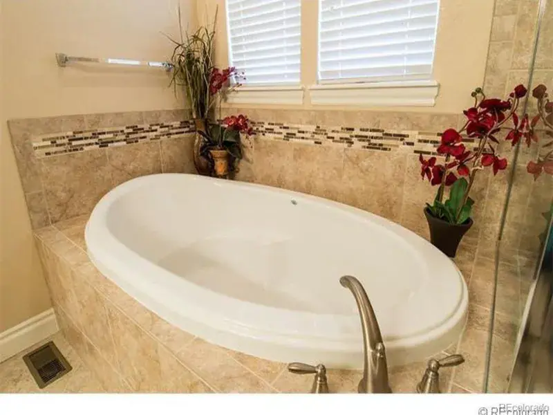 10132025010415 800 25