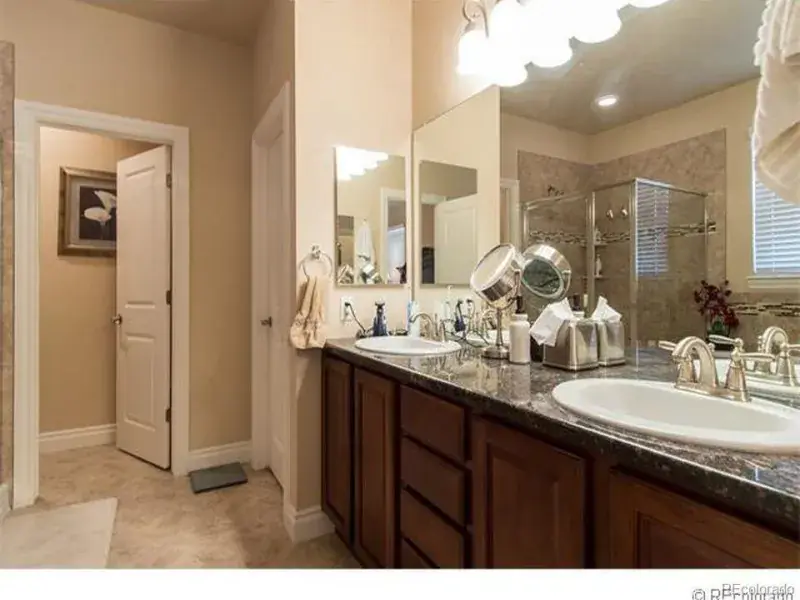 10132025010415 800 28