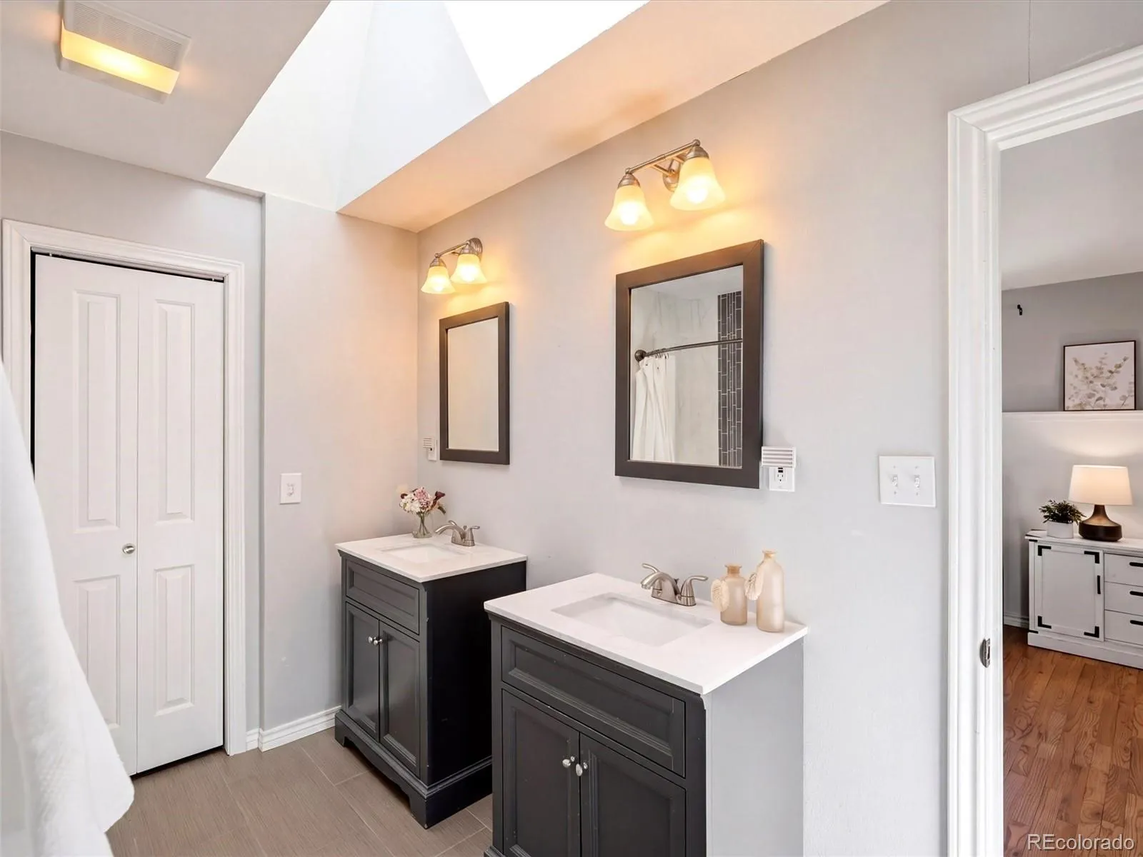 2758 S Ingalls Way Denver CO 80227 MLS #REC4909387 04252026160626 1600 22