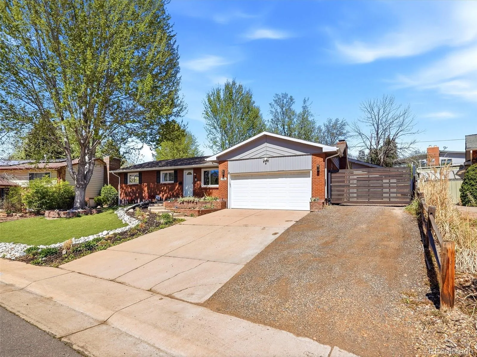 2758 S Ingalls Way Denver CO 80227 MLS #REC4909387 04252026160626 1600 3