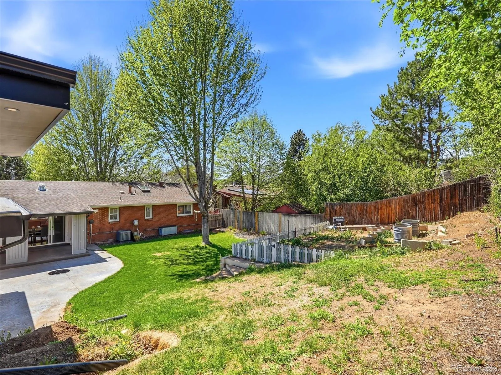 2758 S Ingalls Way Denver CO 80227 MLS #REC4909387 04252026160626 1600 34
