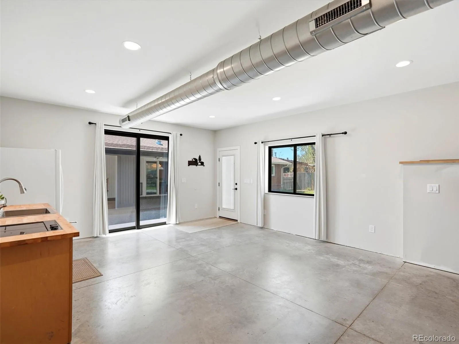 2758 S Ingalls Way Denver CO 80227 MLS #REC4909387 04252026160626 1600 37