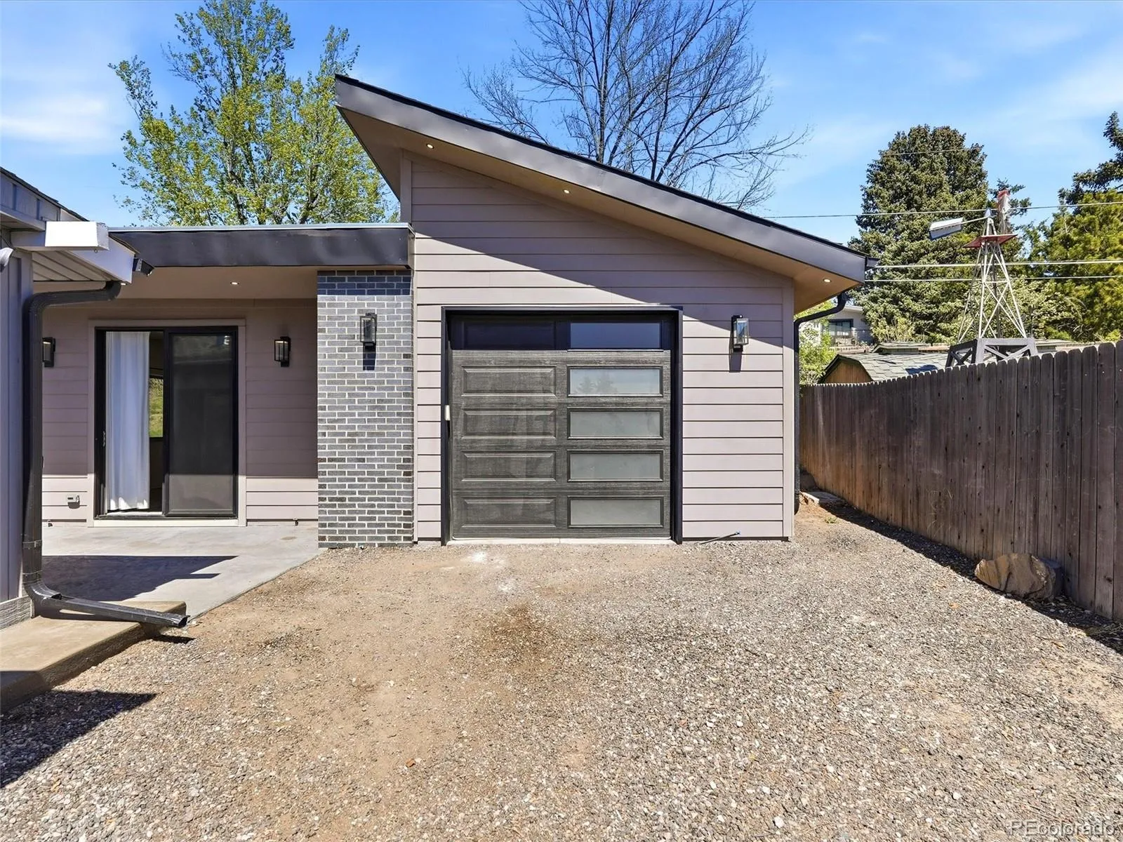 2758 S Ingalls Way Denver CO 80227 MLS #REC4909387 04252026160626 1600 42