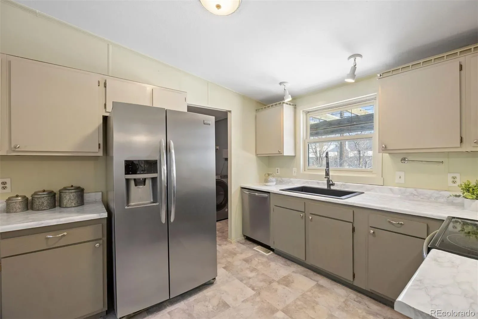 03242026222559 1600 11