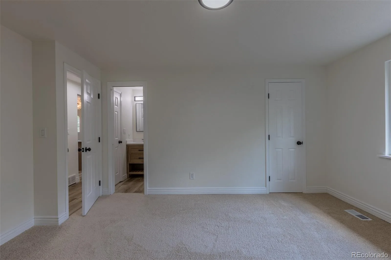 7844 W Ontario Place Littleton CO 80128 | MLS #REC4912877 08052026174808 1600 22