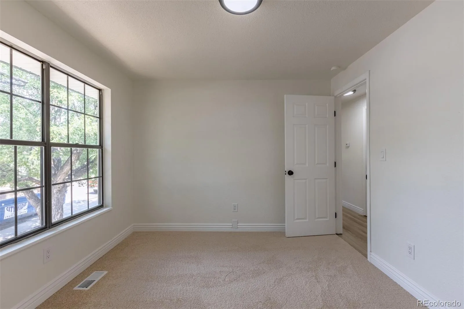 7844 W Ontario Place Littleton CO 80128 | MLS #REC4912877 08052026174808 1600 26