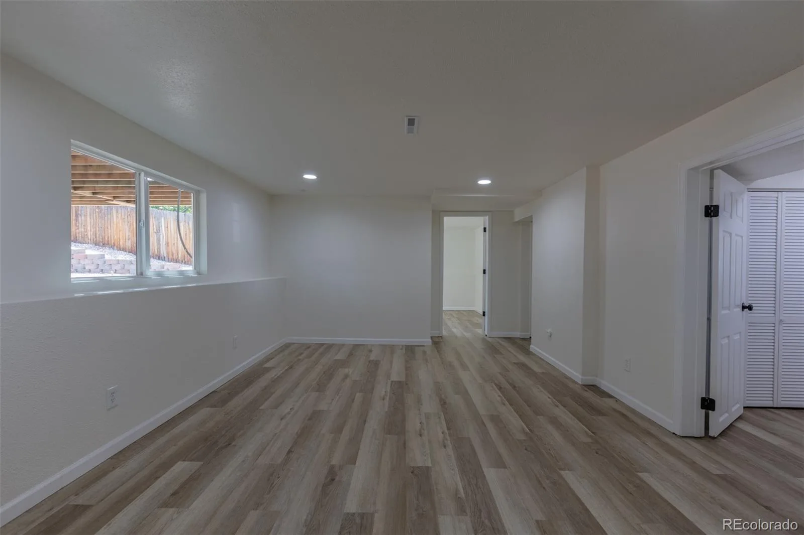 7844 W Ontario Place Littleton CO 80128 | MLS #REC4912877 08052026174808 1600 27