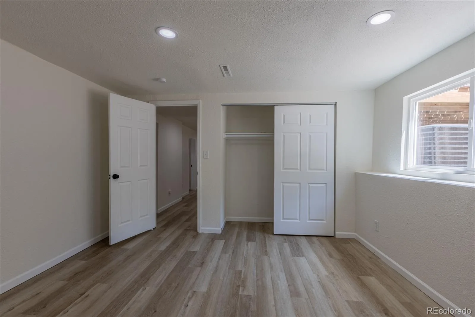 7844 W Ontario Place Littleton CO 80128 | MLS #REC4912877 08052026174808 1600 35