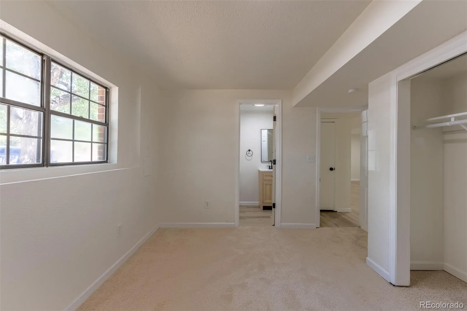 7844 W Ontario Place Littleton CO 80128 | MLS #REC4912877 08052026174808 1600 37
