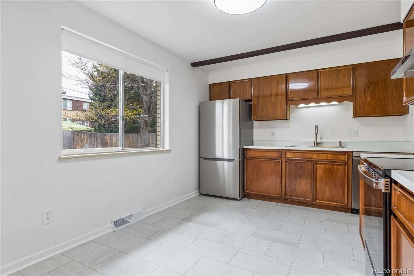 04142026152425 1600 8