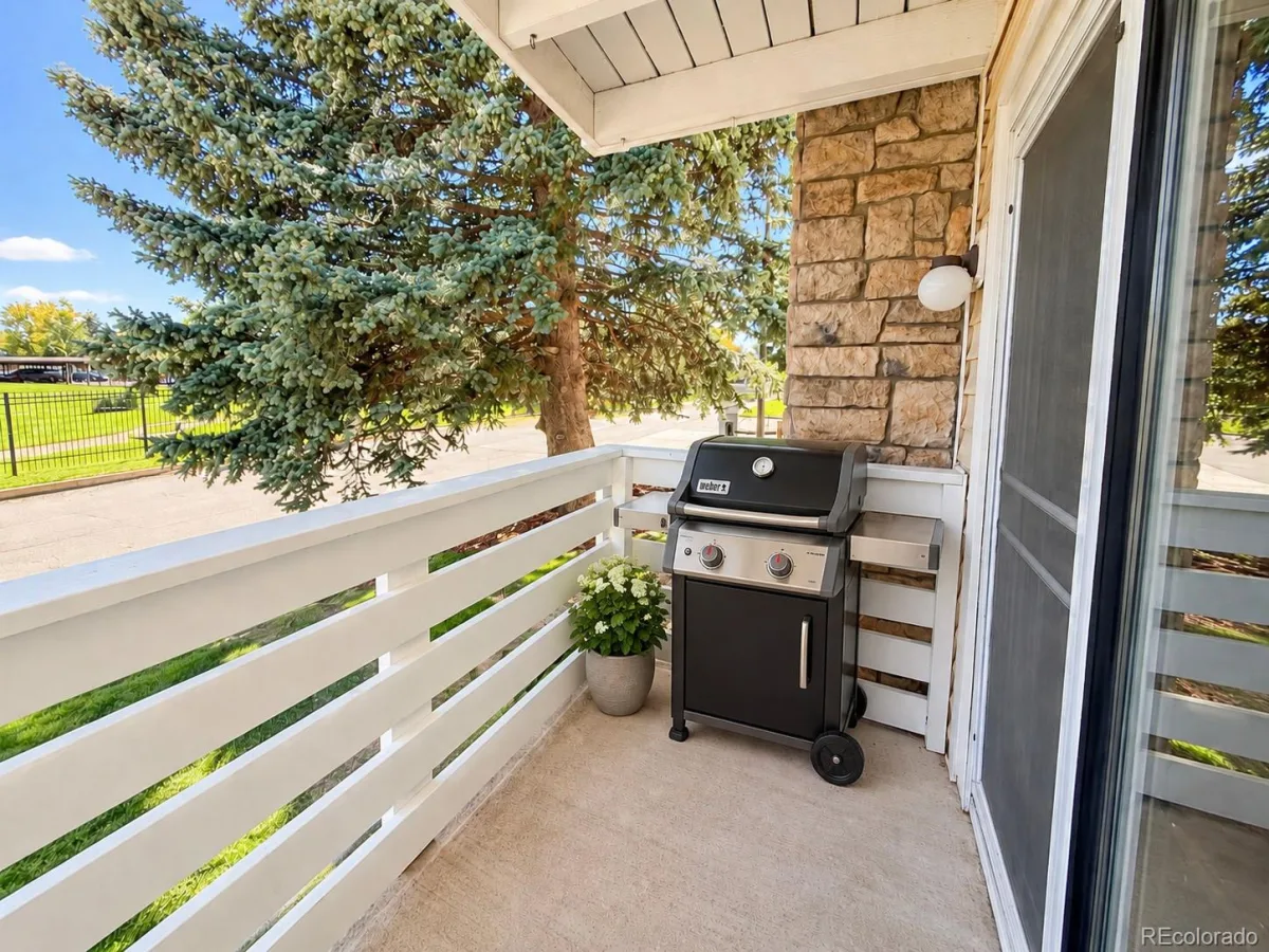8555 Fairmount Drive #C104 Denver CO 80247 | MLS #REC4913201 10072026005742 1200 3