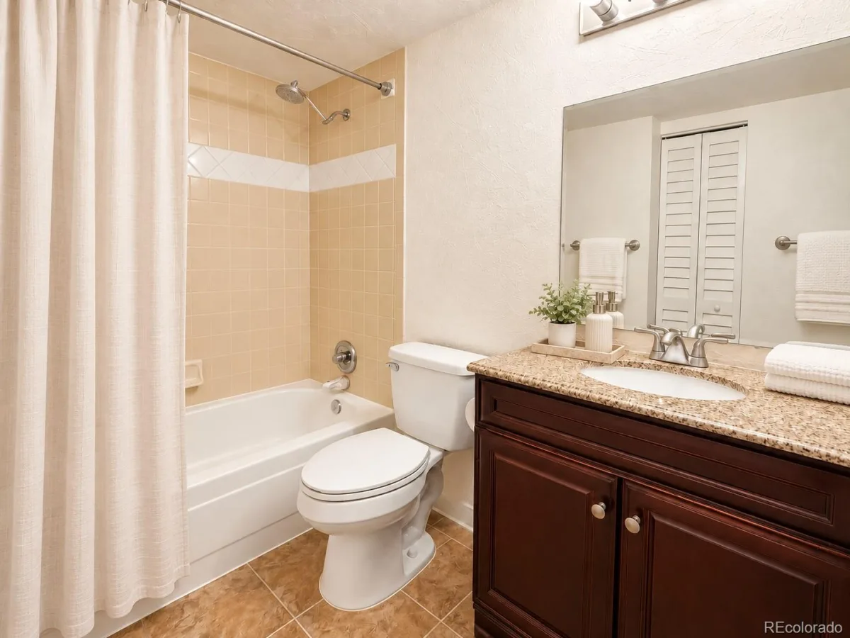 8555 Fairmount Drive #C104 Denver CO 80247 | MLS #REC4913201 10072026005742 1200 6