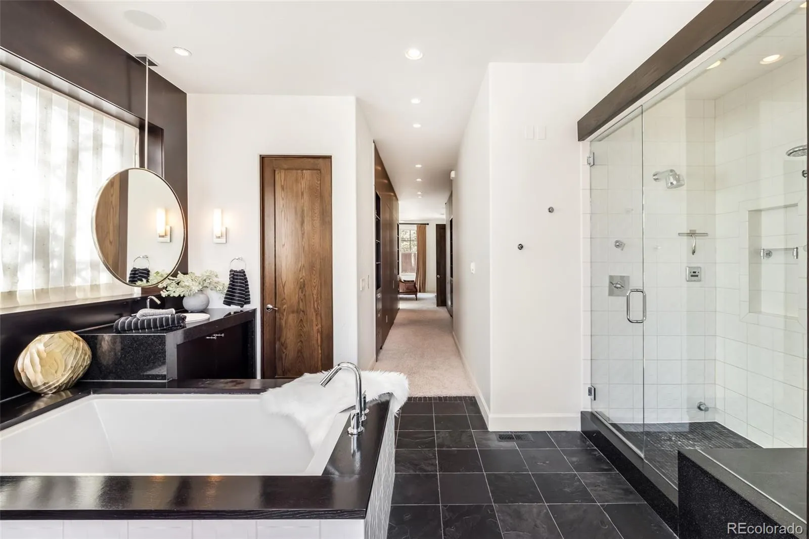 04062026153248 1600 17