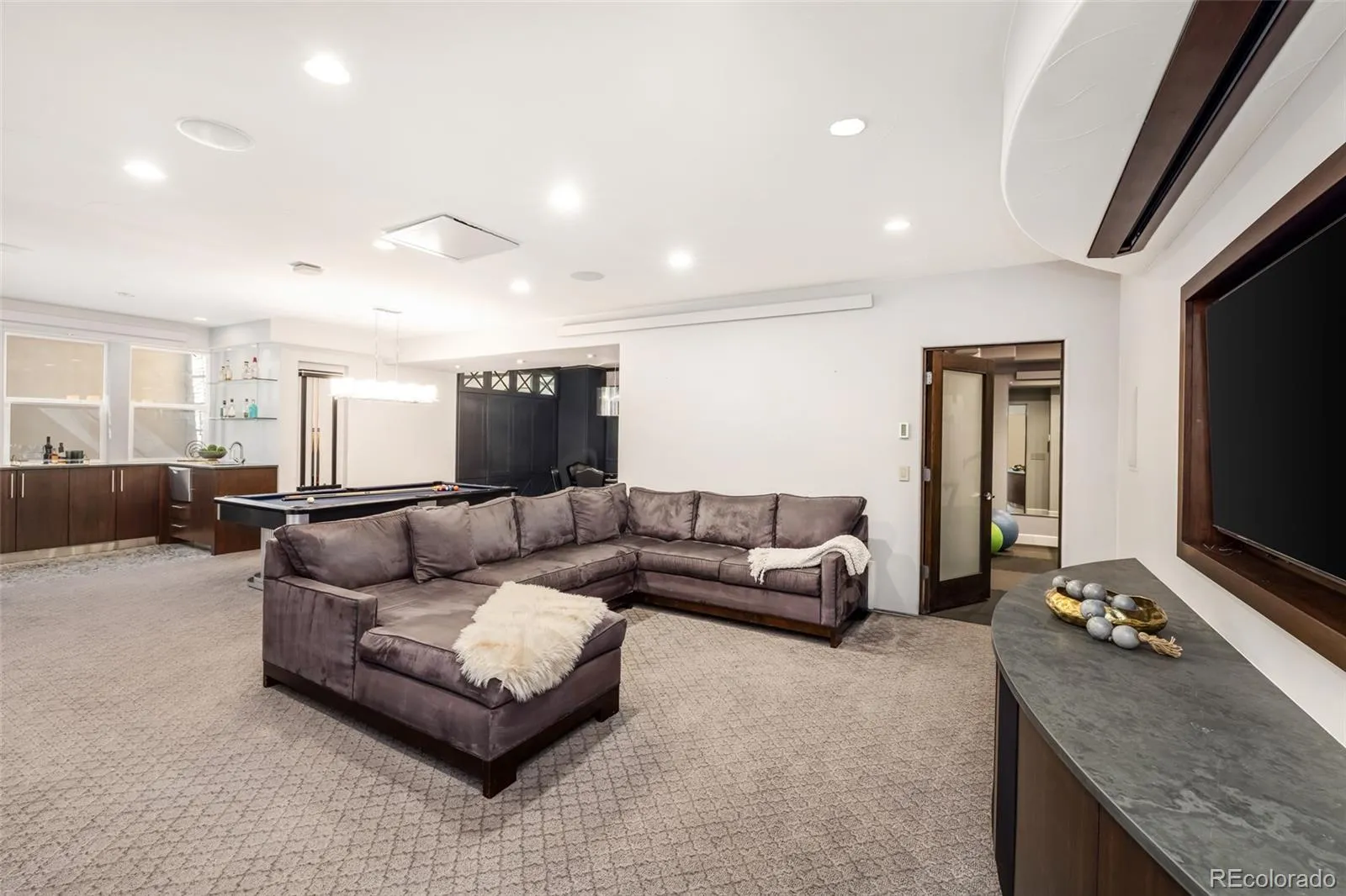 04062026153248 1600 24