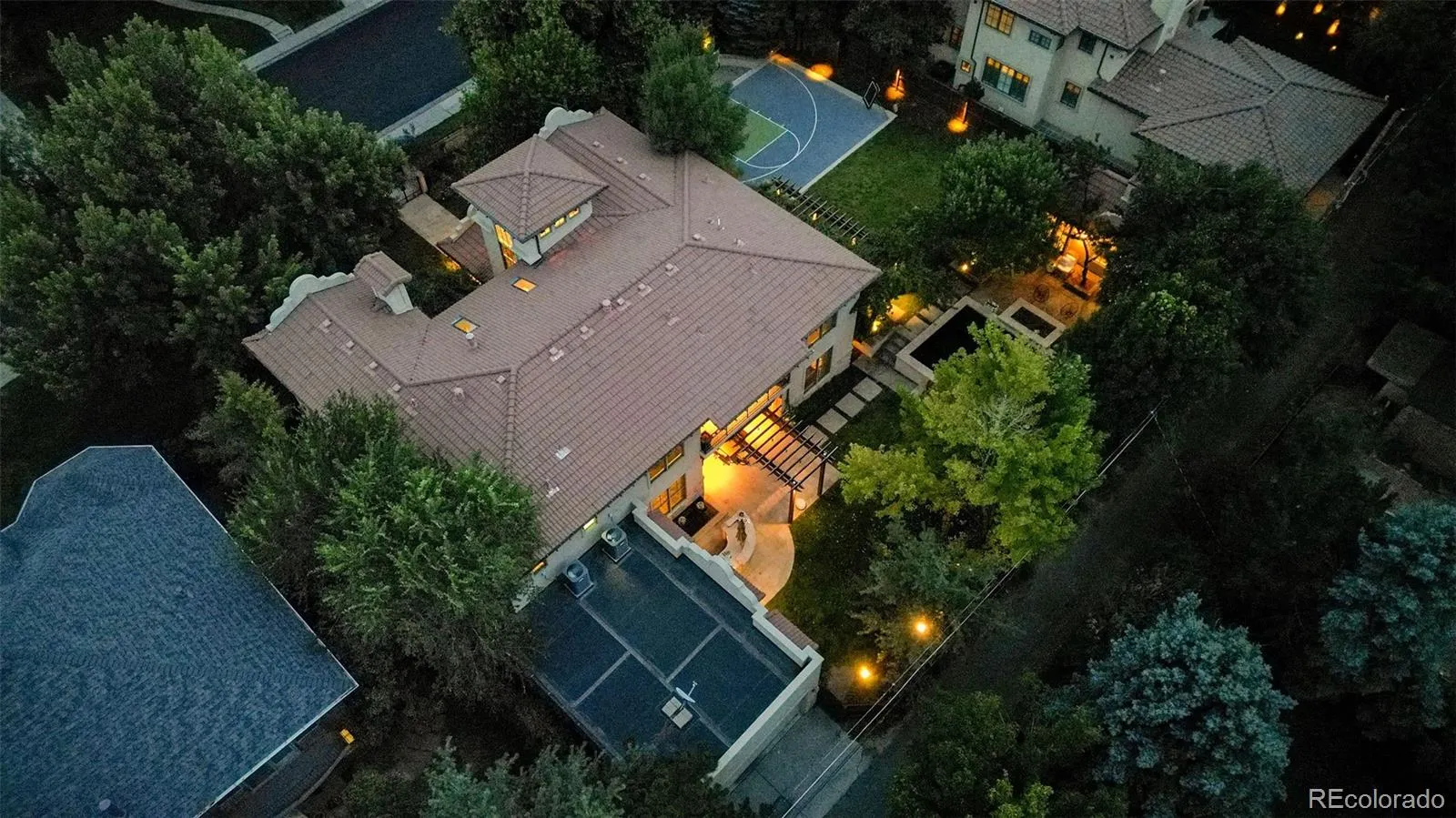 04062026153248 1600 44