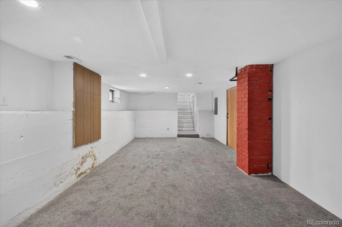 345 Mountain View Avenue Longmont CO 80501 | MLS #REC4917395 08172026211728 1200 31