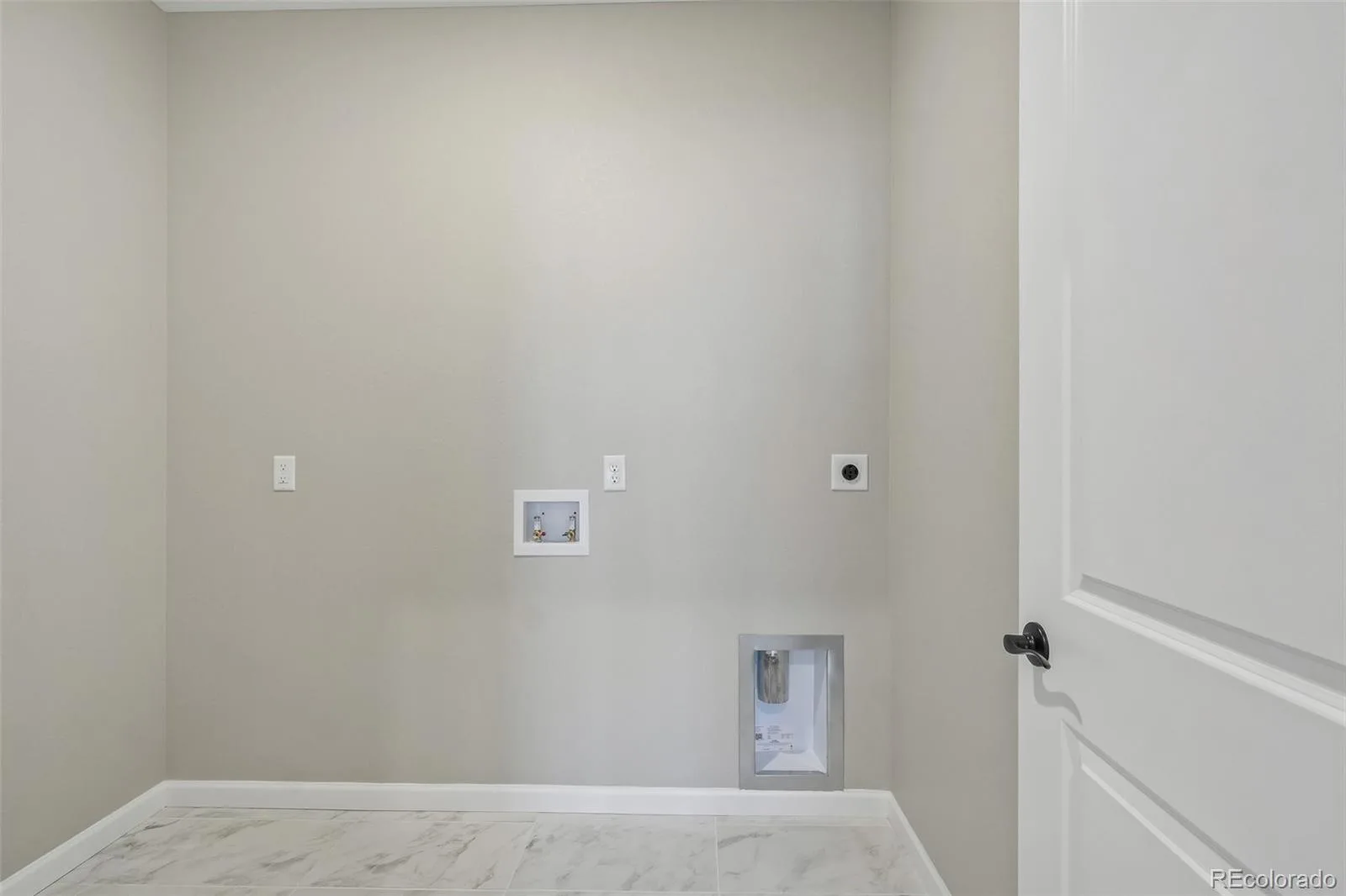 24406 E 35th Drive Aurora CO 80019 | MLS #REC4918714 07142026202712 1600 15