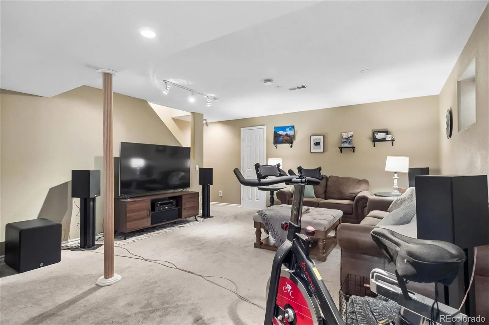 5035 S Evanston Street Aurora CO 80015 MLS #REC4920661 04162026225247 1600 22