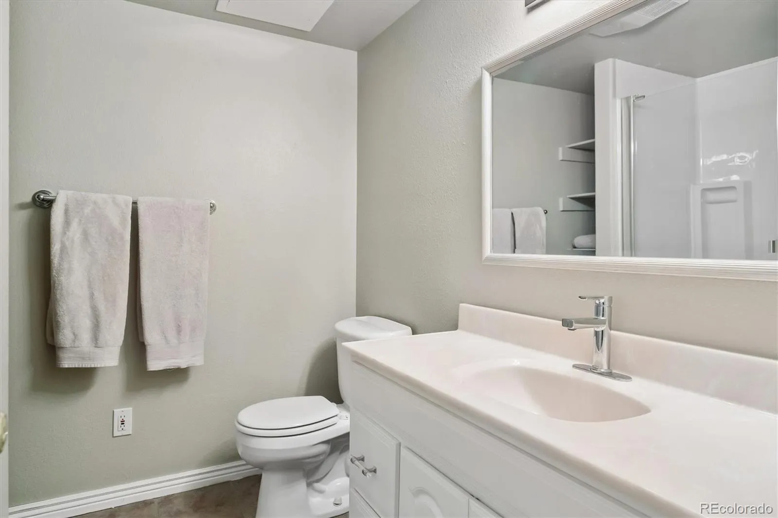 5035 S Evanston Street Aurora CO 80015 MLS #REC4920661 04162026225247 1600 23