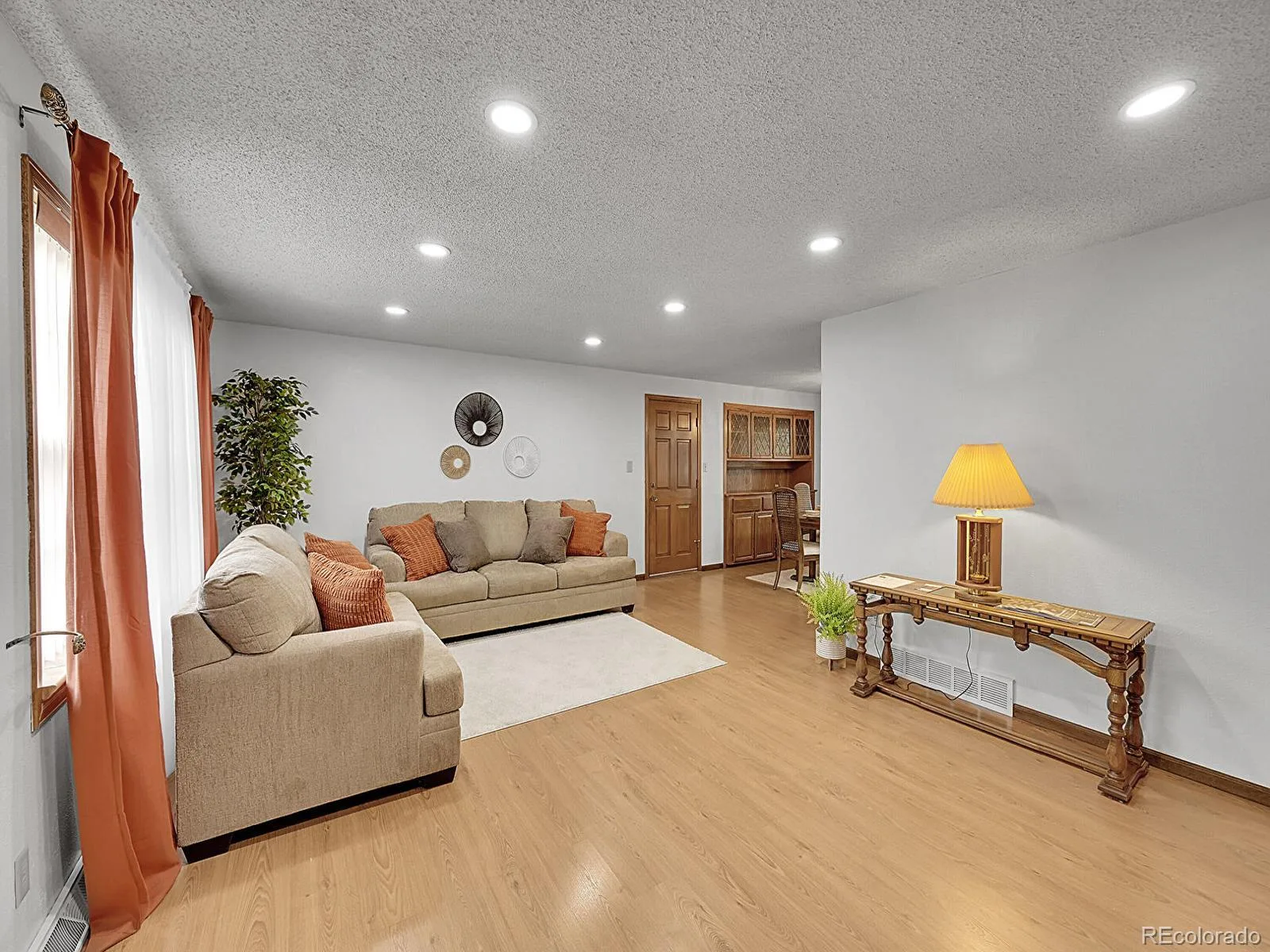 6769 W 70th Avenue Arvada CO 80003 | MLS #REC4920761 08082026005750 1600 3