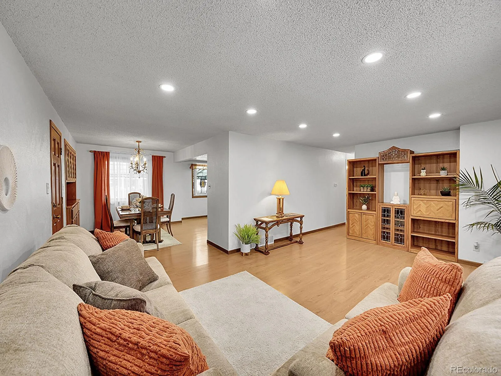 6769 W 70th Avenue Arvada CO 80003 | MLS #REC4920761 08082026005750 1600 4