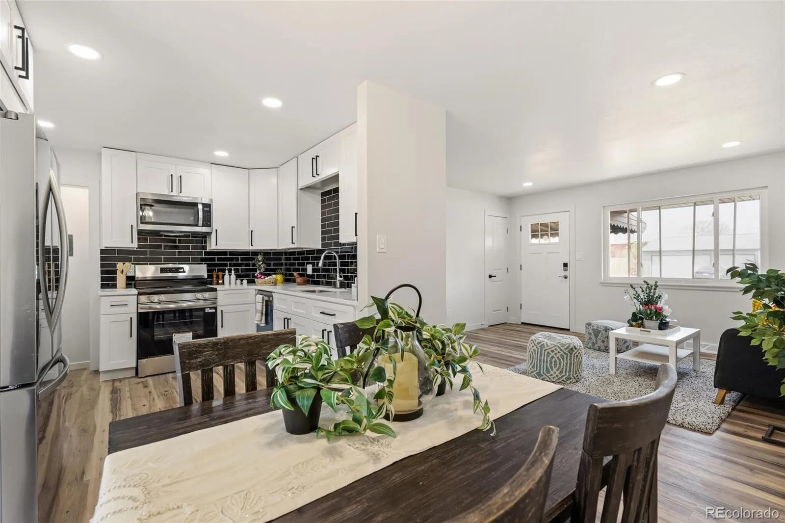 04012026110539 1600 4