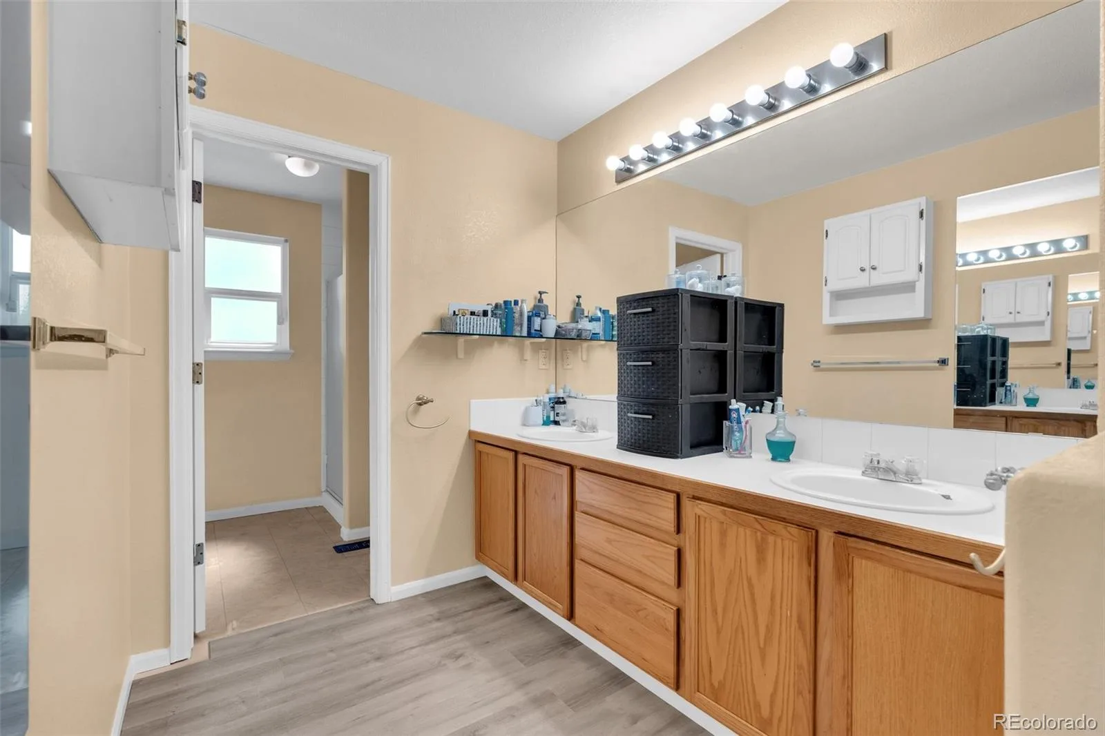 4860 Crown Boulevard Denver CO 80239 | MLS #REC4922306 08242026234545 1600 38