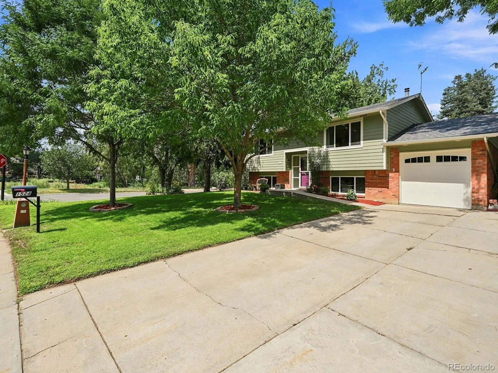 1524 Chapman Lane Longmont CO 80501 | MLS #REC4925078 08052026143858 1600 2