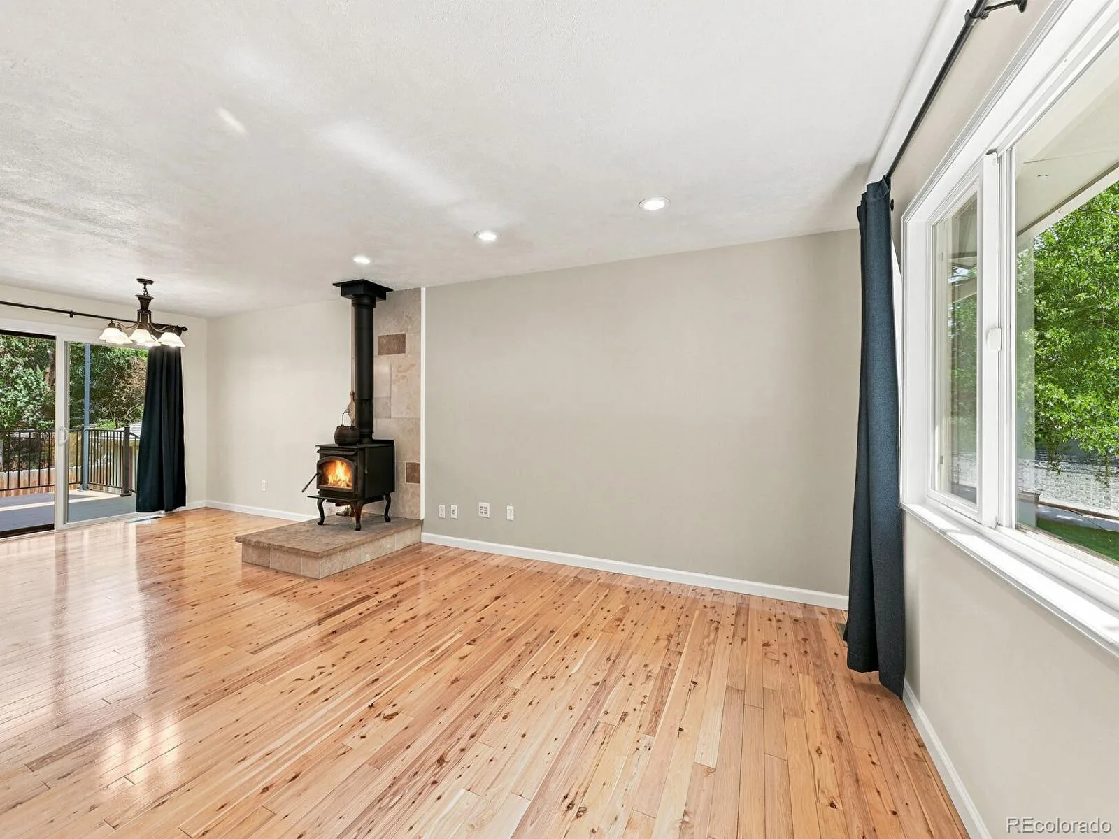 1524 Chapman Lane Longmont CO 80501 | MLS #REC4925078 08052026143858 1600 3