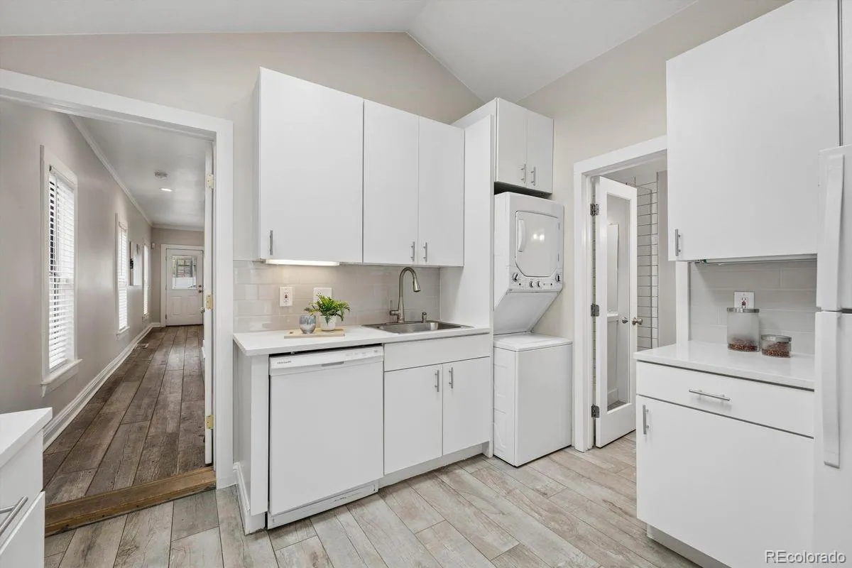 04152026202849 1200 8