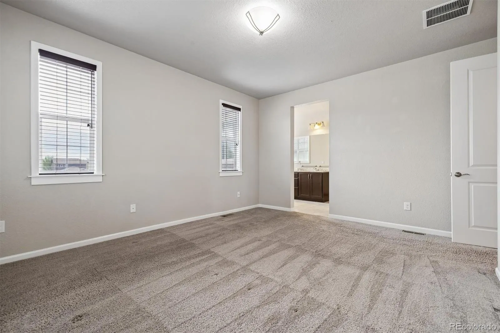 7360 S Logan Street Littleton CO 80122 MLS #REC4926534 05202026231947 1600 14