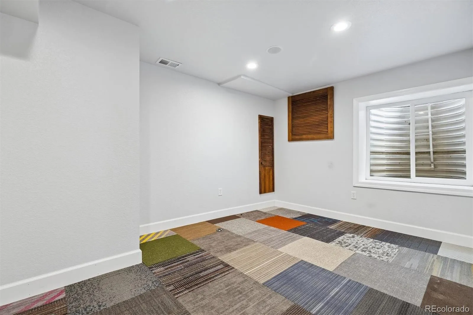 7360 S Logan Street Littleton CO 80122 MLS #REC4926534 05202026231947 1600 25