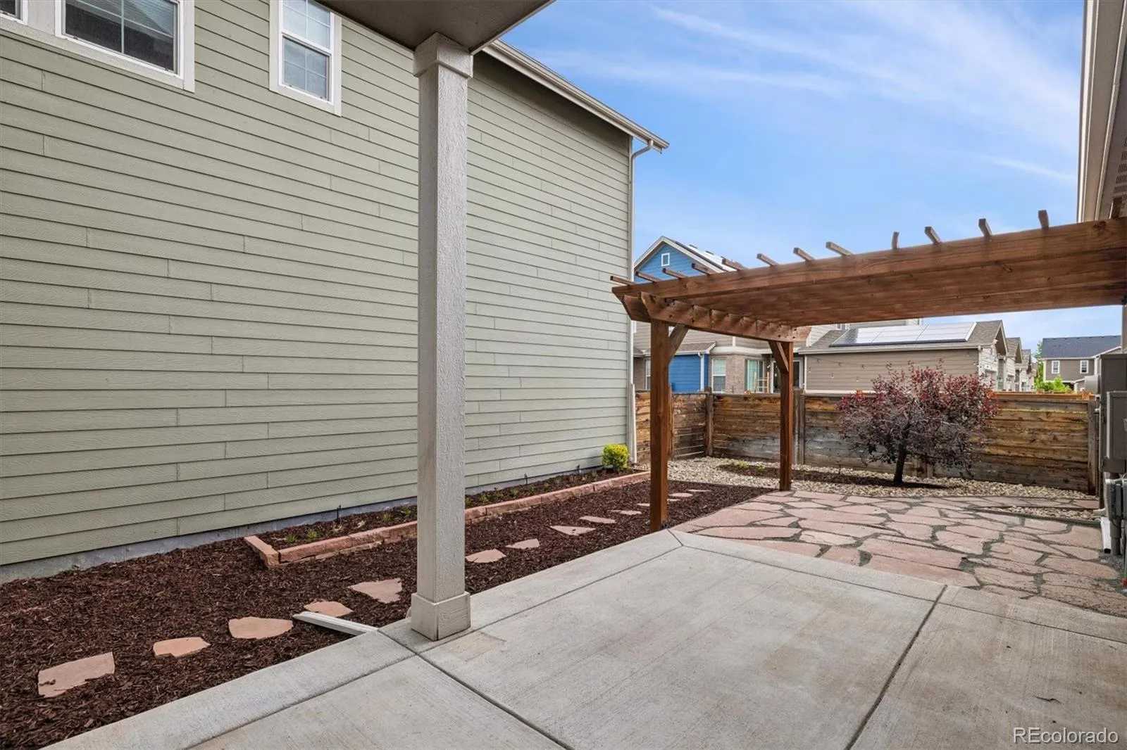 7360 S Logan Street Littleton CO 80122 MLS #REC4926534 05202026231947 1600 26