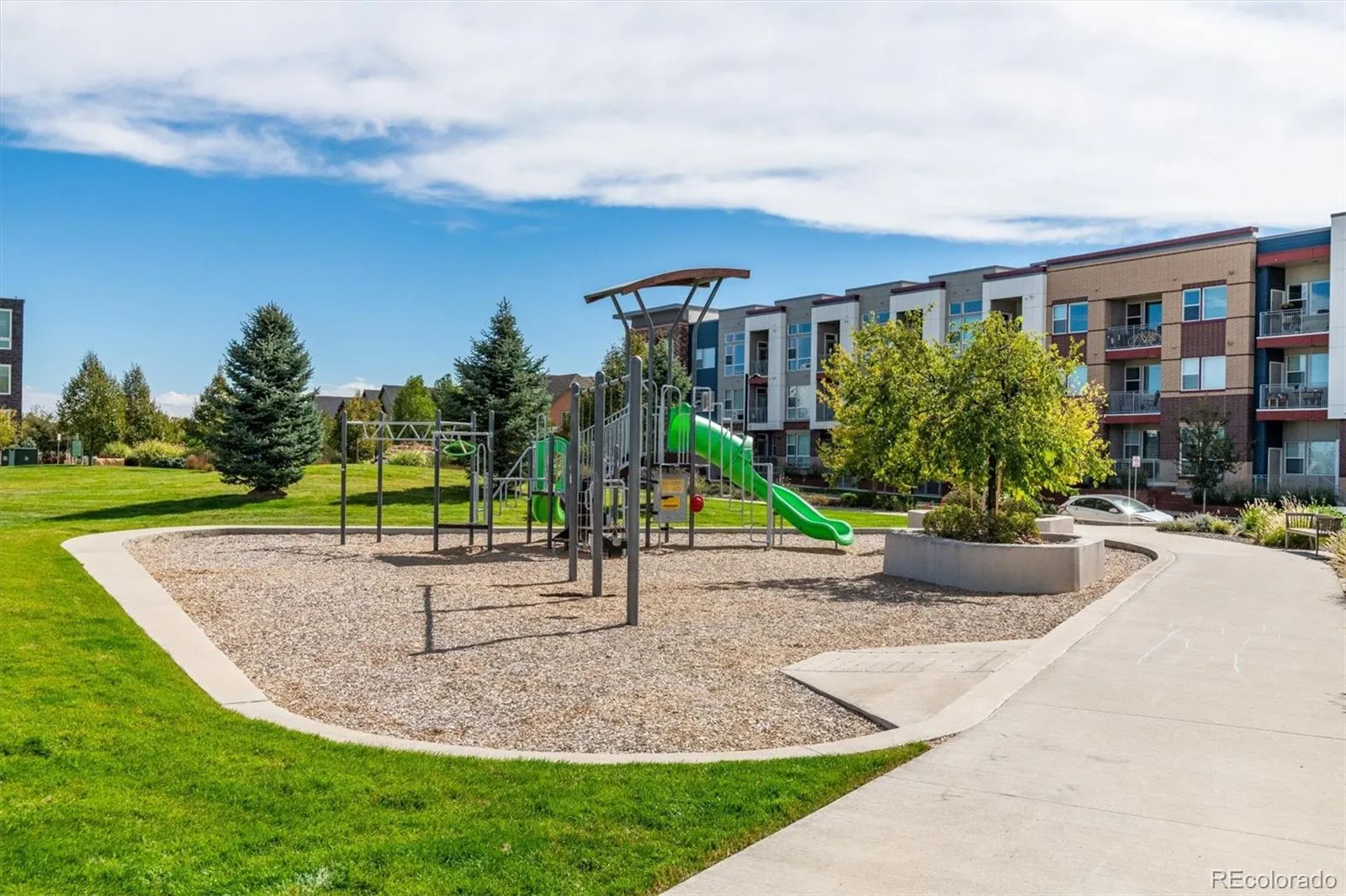 7360 S Logan Street Littleton CO 80122 MLS #REC4926534 05202026231947 1600 36