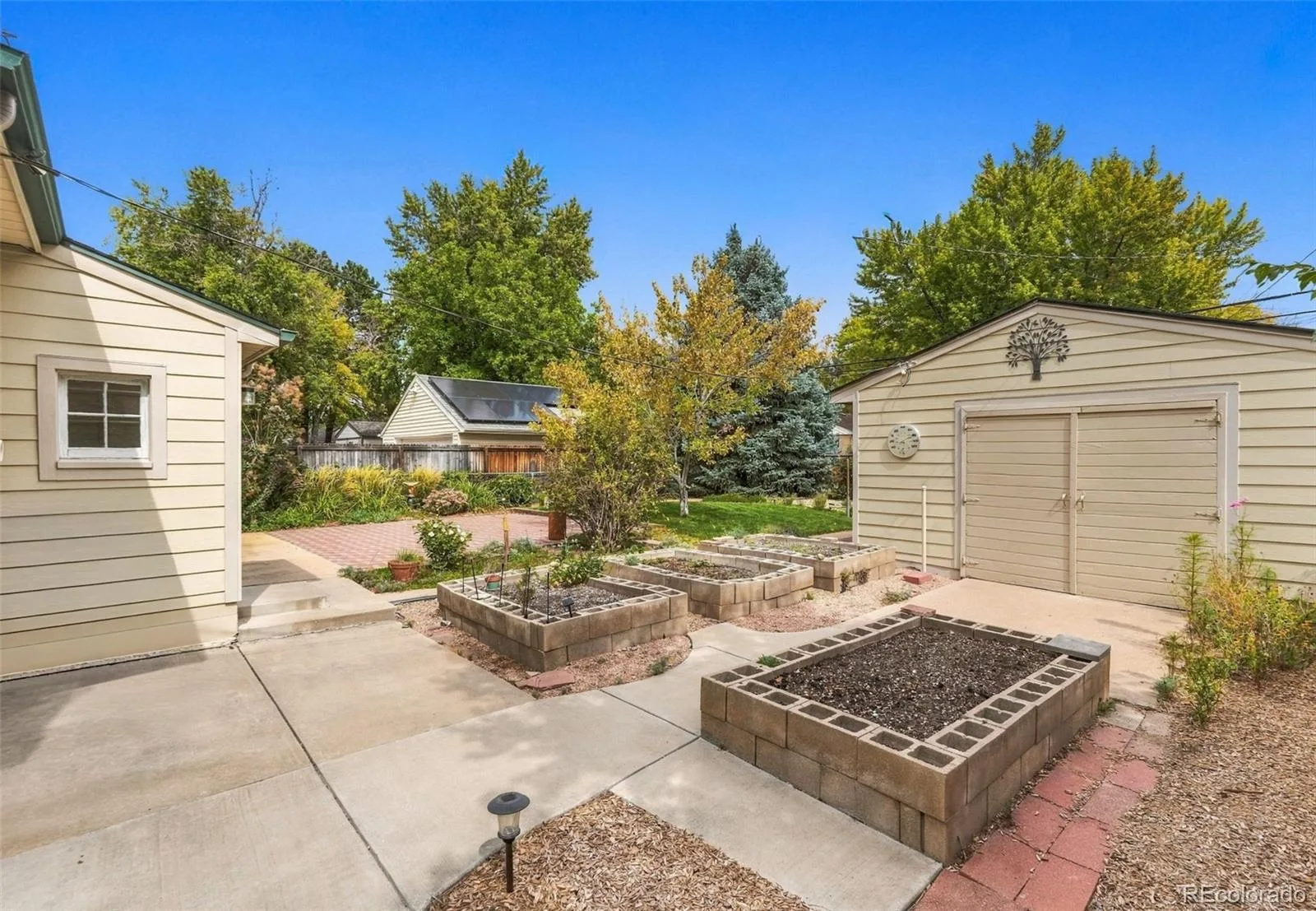 4748 S Washington Street Englewood CO 80113 | MLS #REC4926606 09262026010124 1600 39