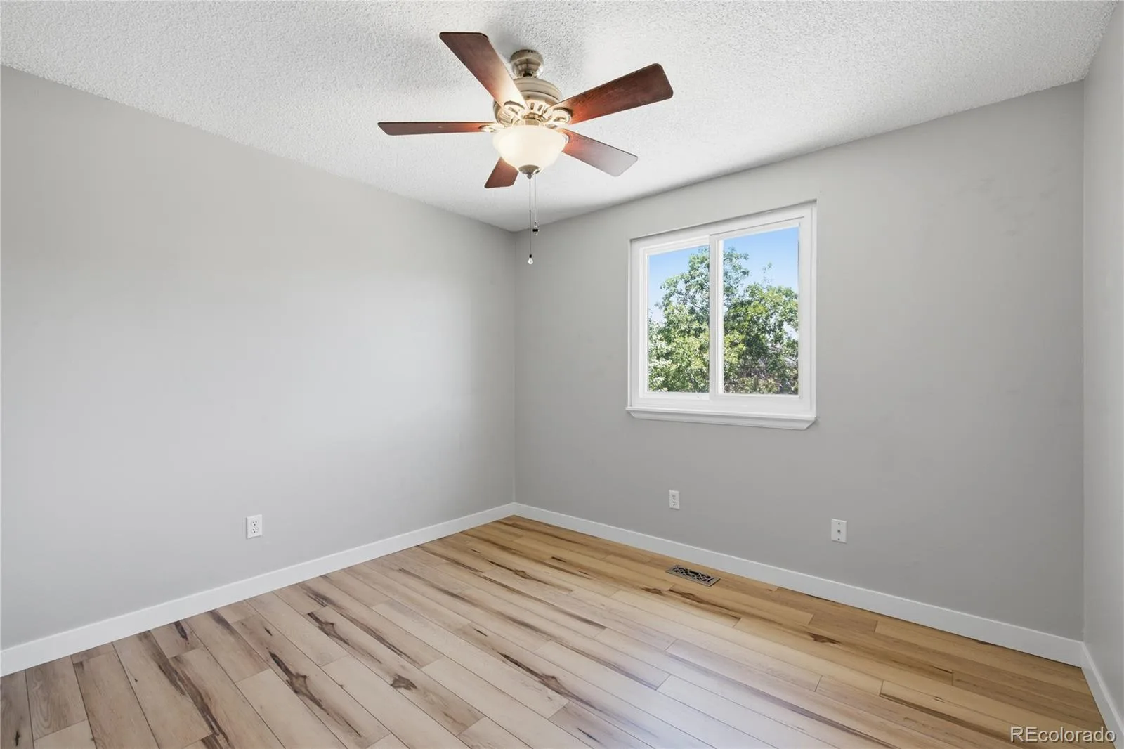 1811 S Fundy Way Aurora CO 80017 | MLS #REC4927001 07222026200232 1600 12