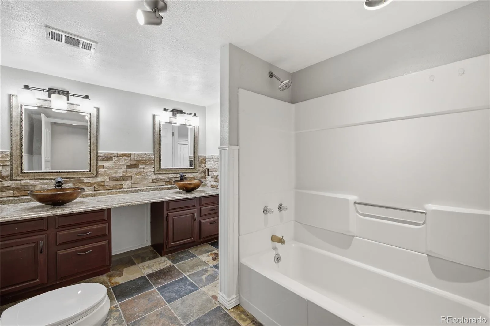 1811 S Fundy Way Aurora CO 80017 | MLS #REC4927001 07222026200232 1600 21