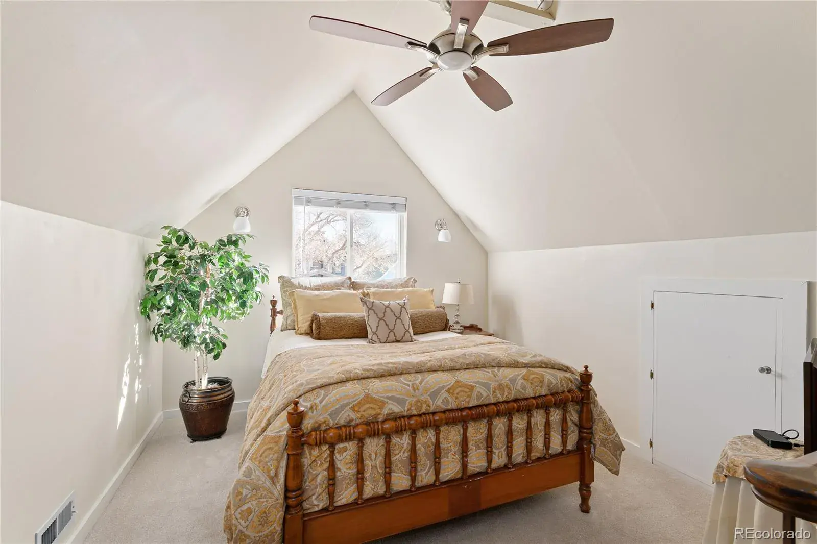 02102026011657 1600 32