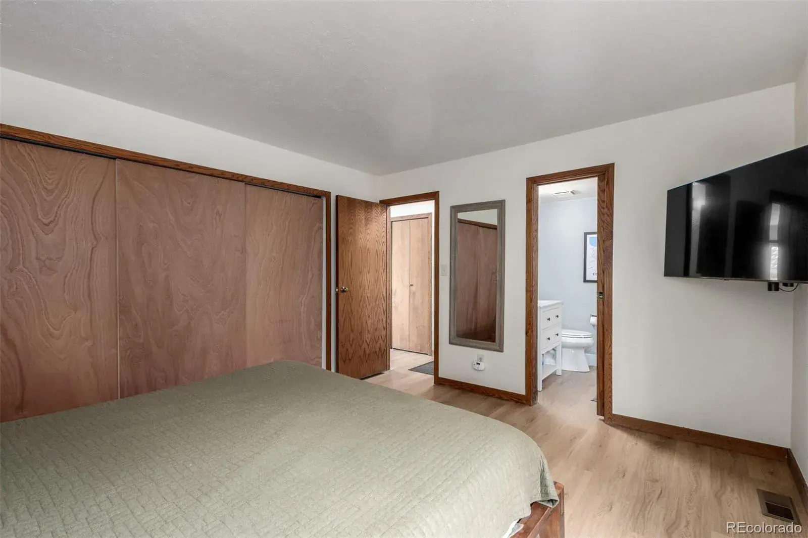 704 N Pearl Street #210 Denver CO 80203 MLS #REC4929453 03052026225634 1600 16