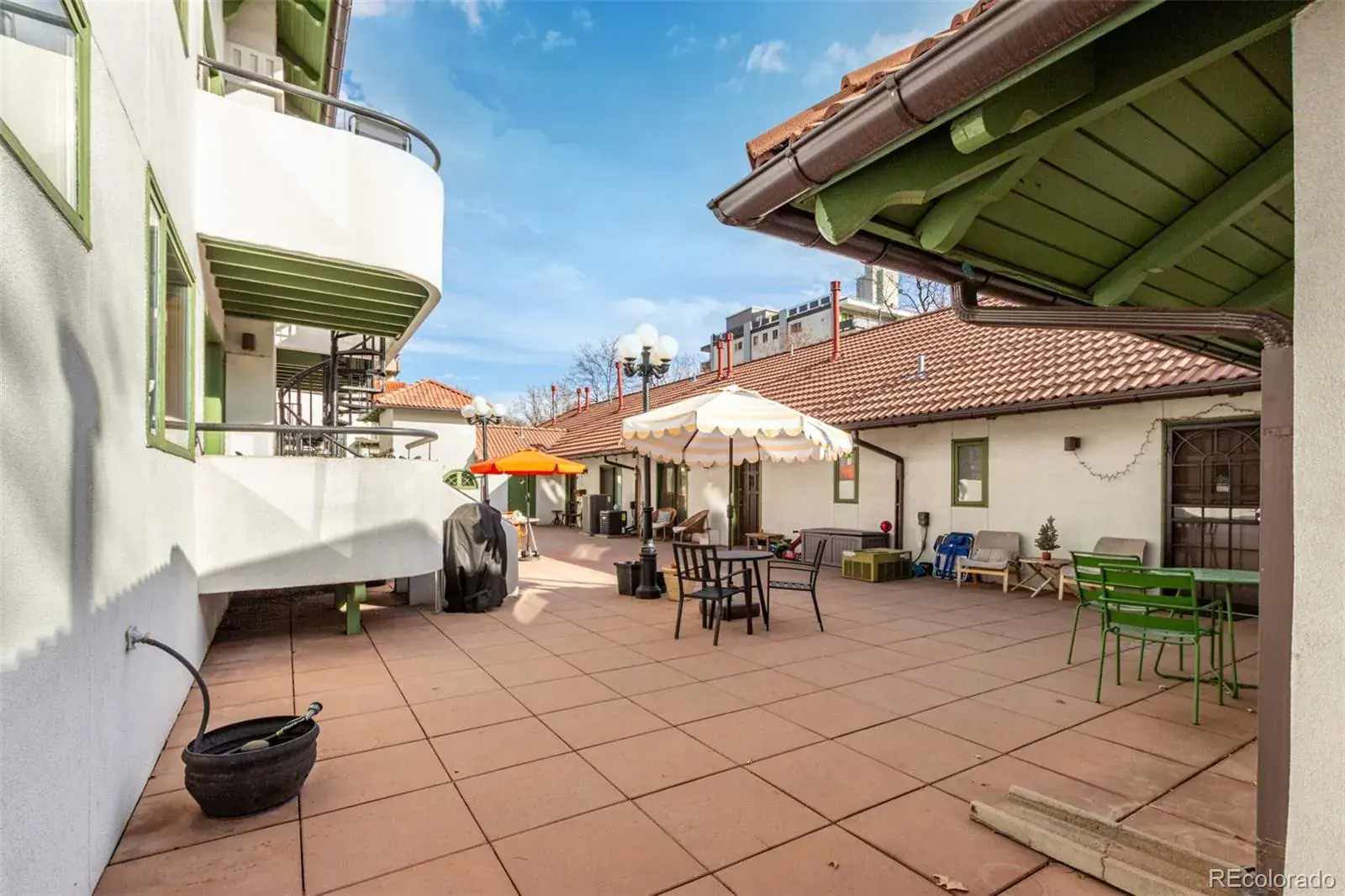 704 N Pearl Street #210 Denver CO 80203 MLS #REC4929453 03052026225634 1600 22