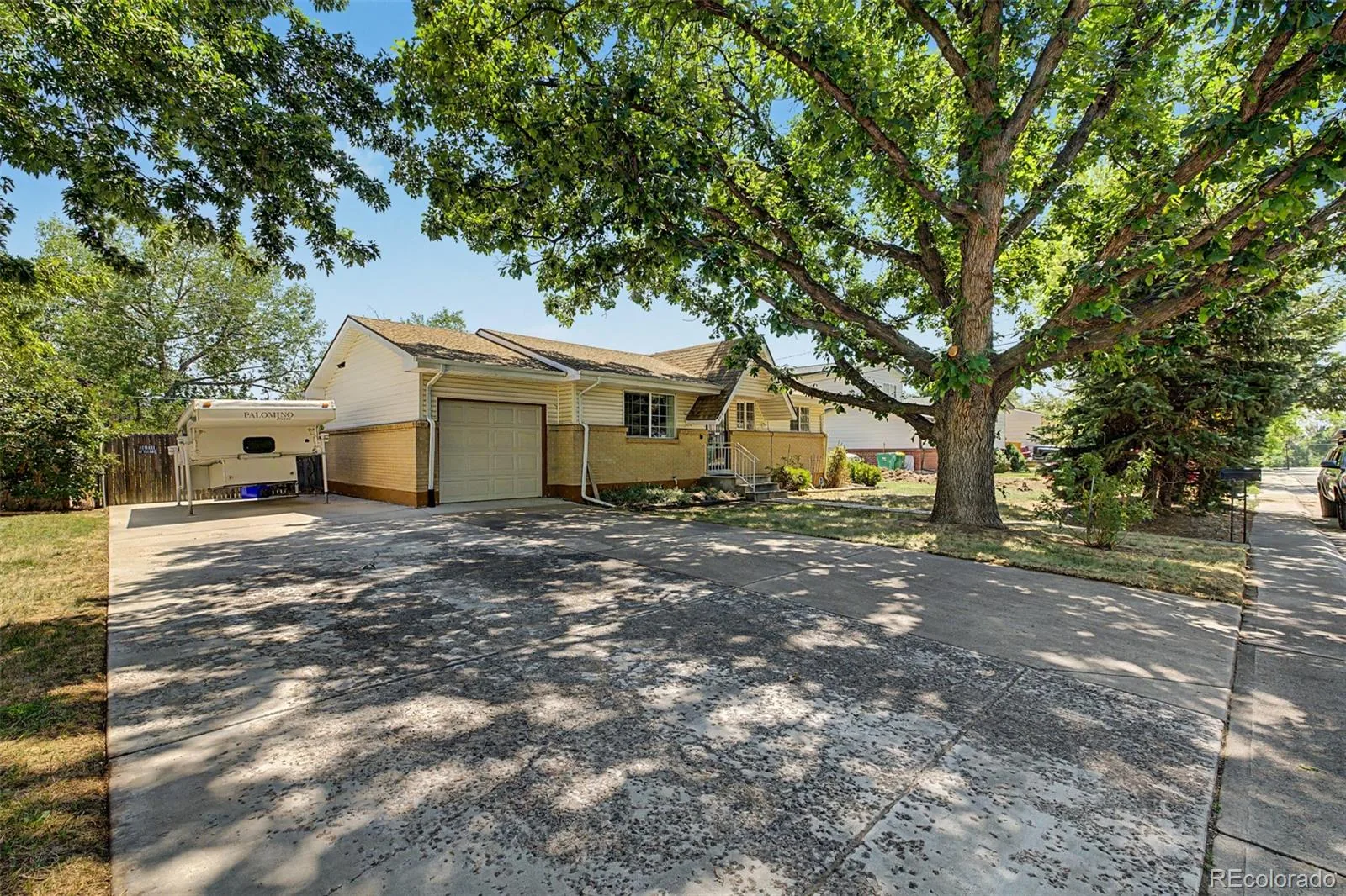 888 S Owens Court Lakewood CO 80226 | MLS #REC4941331 08032026160100 1600 1